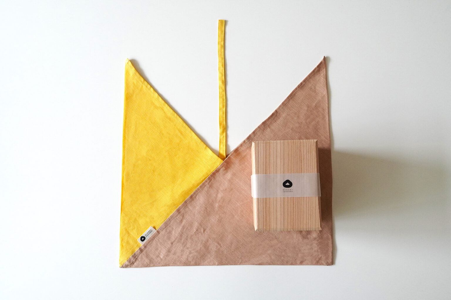 あずま袋 ―アカシアと梔子―